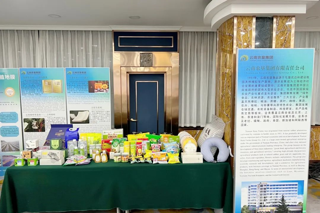 1693991043358042155.png image.png