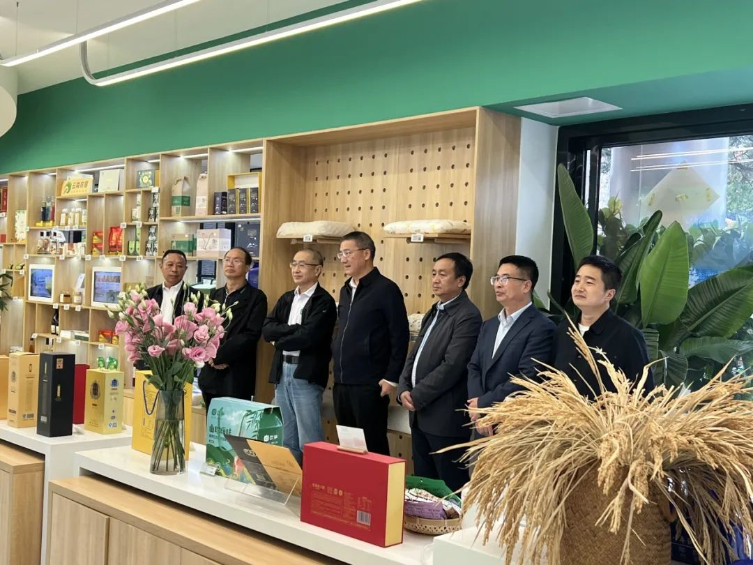 1696994614902060439.png image.png